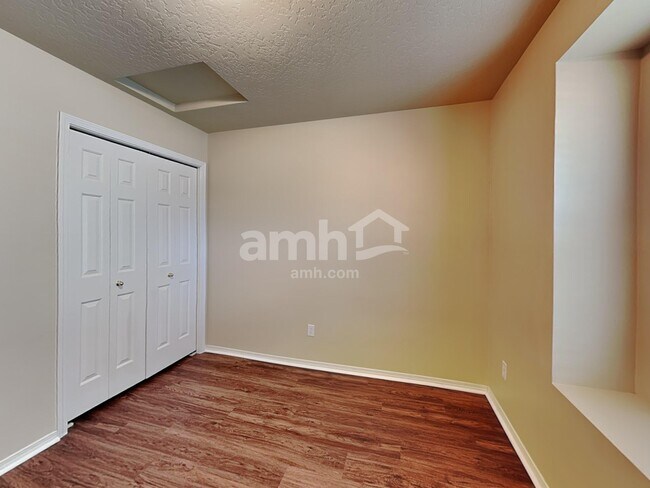 Building Photo - 199 E Striped Owl Dr