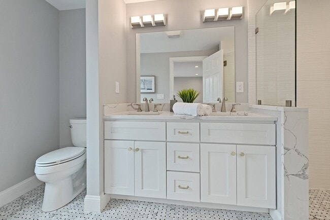 Building Photo - 46 7th St