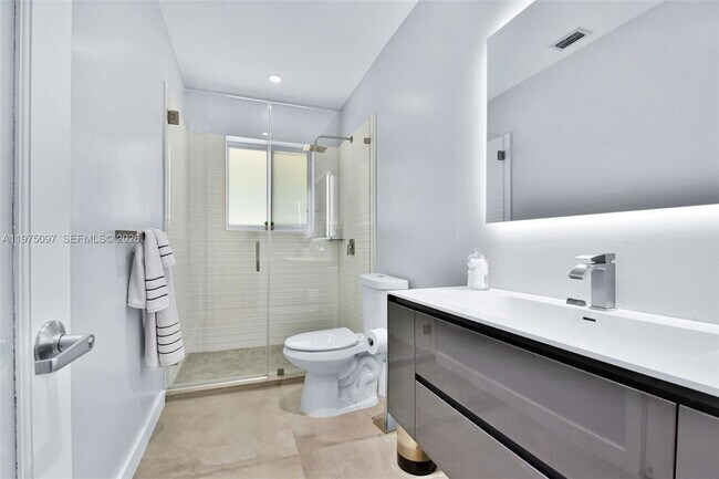 Building Photo - Northeast 11th Avenue, Miami Shores, FL 33138 - 3 BR 2 BA single-family home