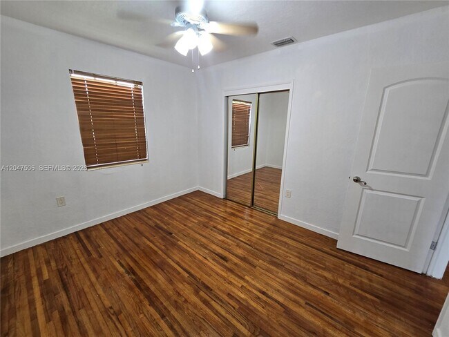 Building Photo - 14901 NW 9th Ct