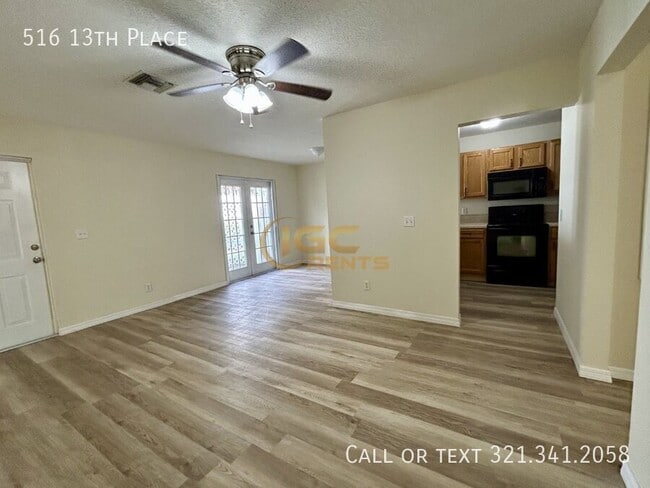 Building Photo - 516 13th Pl