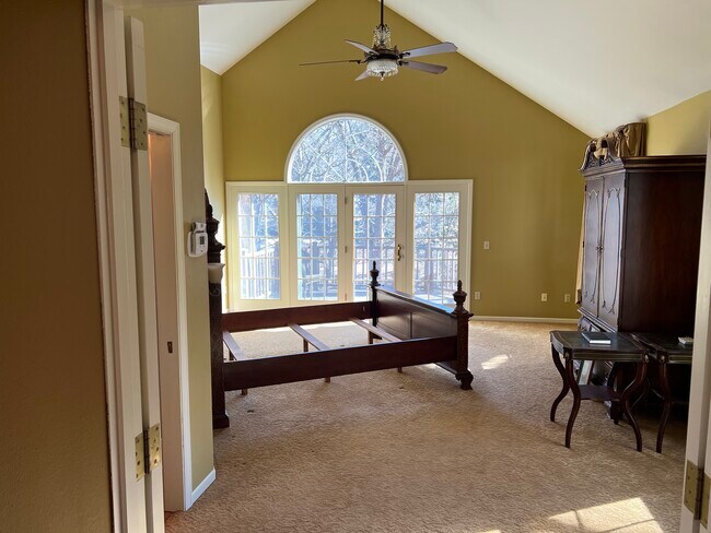 Huge master on main floor! - 27 S Riverview Hts
