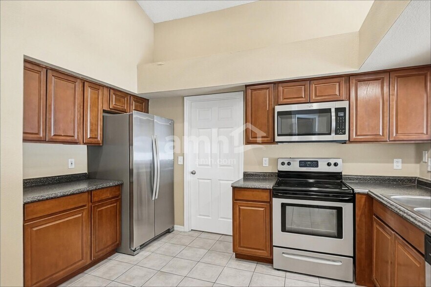 Building Photo - 950 Woodsong Way
