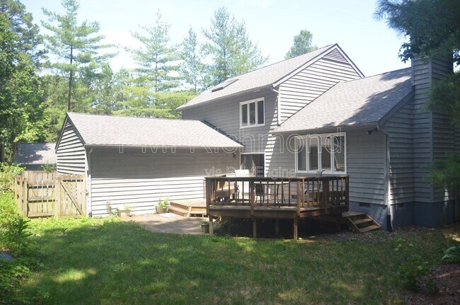 Building Photo - 10107 Hearthrock Ct