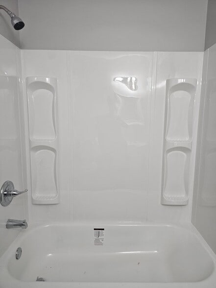 Building Photo - 6620 Forestgate Rd