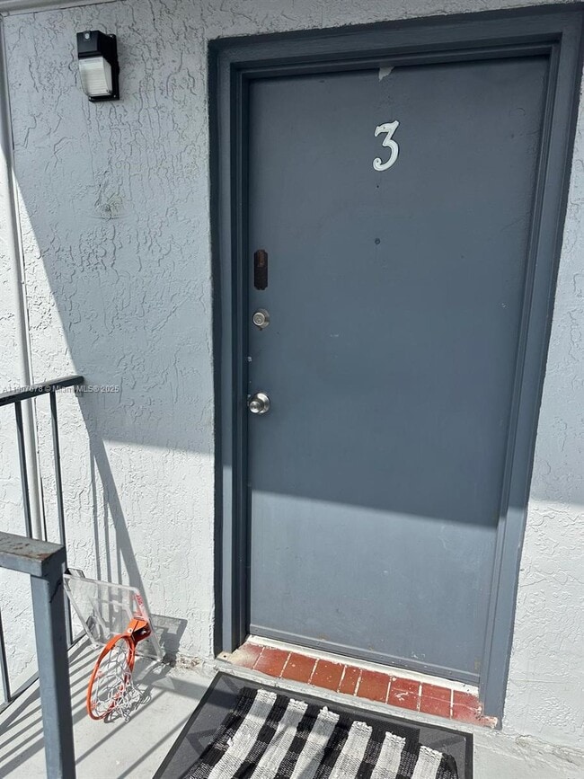 Building Photo - 431 E 28th St