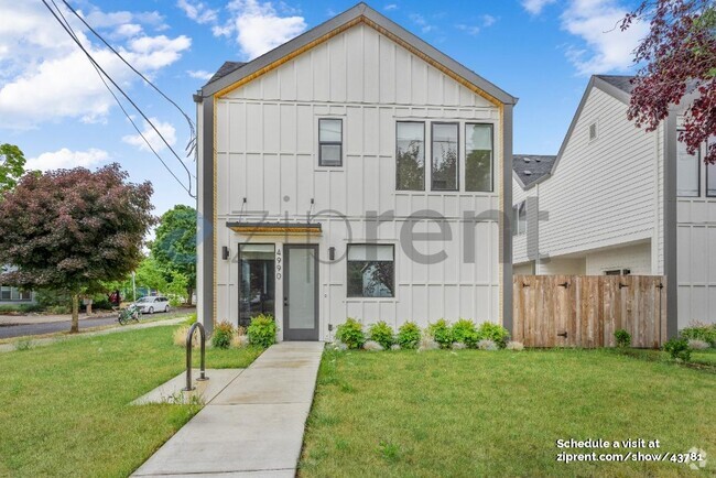 Building Photo - 4990 SE Ogden St