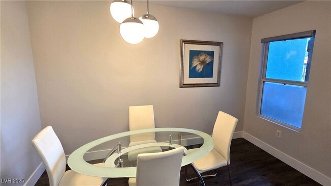 Building Photo - 7255 W Sunset Rd