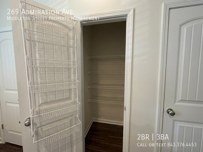 Building Photo - 269 Admiration Ave