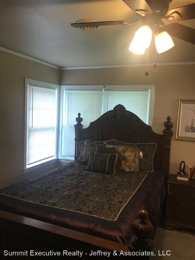 Building Photo - 3 br, 1.5 bath House - 970 Poleman Rd