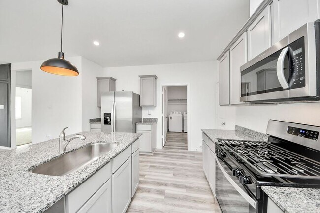 Building Photo - 13517 Heritage Mdw Ln