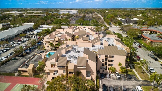 Building Photo - 10500 SW 108th Ave