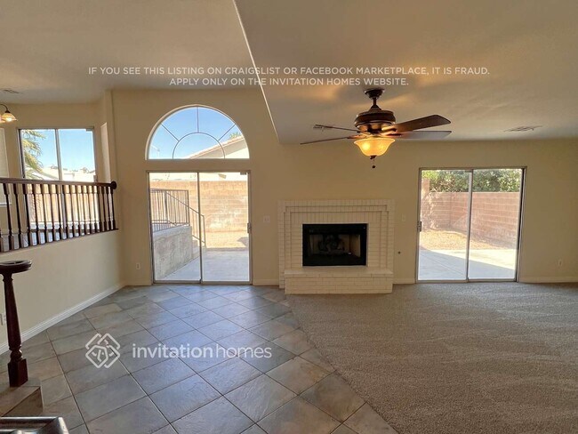 Building Photo - 280 Plaza Carmelina Ct