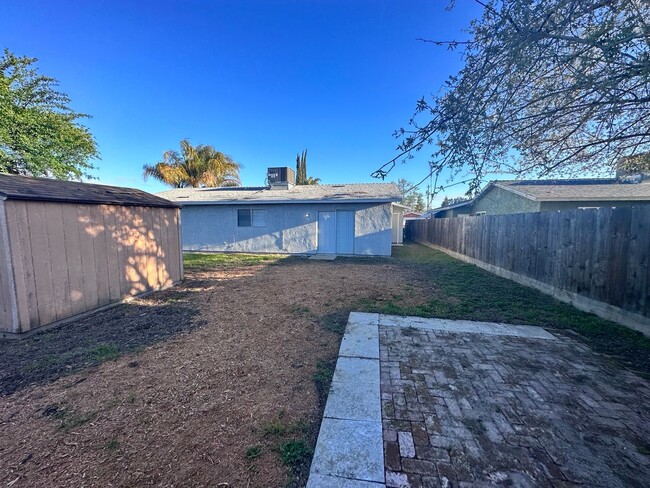 Building Photo - APPLY FOR THIS BEAUTIFUL HOME TODAY!