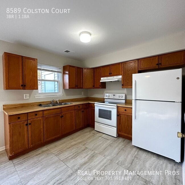 Building Photo - 8589 Colston Ct