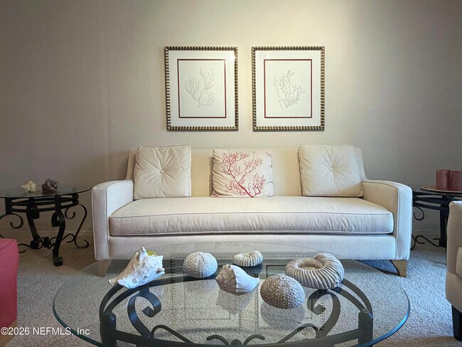 Building Photo - 11 Arbor Club Dr