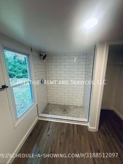 Building Photo - 610 Saluda Dam Rd