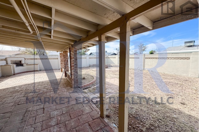 Building Photo - 4Bed/3Bath House at Broadway/Mill Ave! $199 MOVE-IN SPECIAL! Ready for Immediate Move-In! -- RV GATE