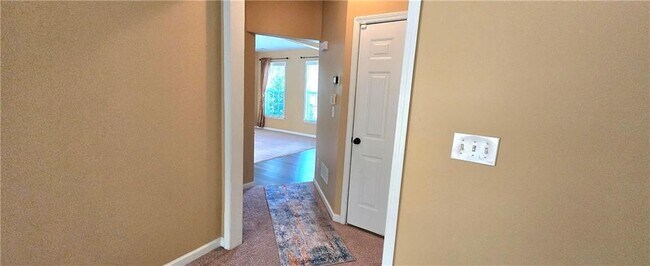 Building Photo - 2513 Davenham Ln