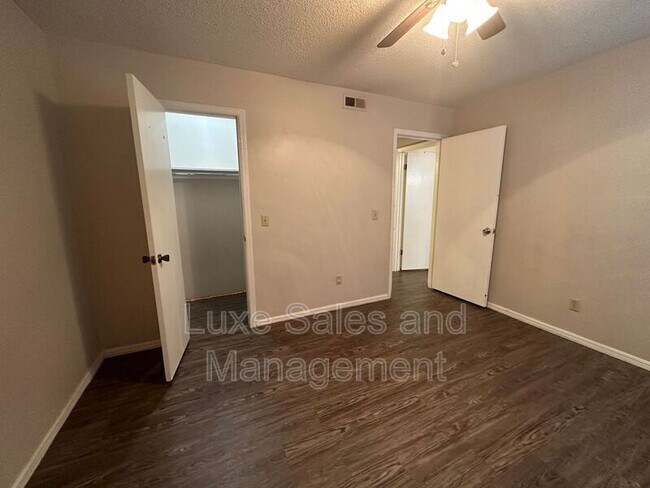 Building Photo - 6034 NW Expressway