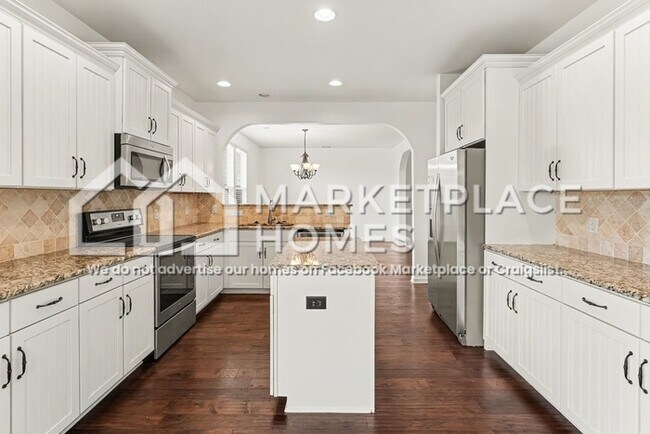 Building Photo - 2532 River Trail Dr