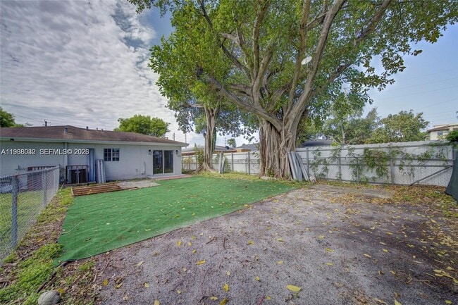 Building Photo - 2243 NW 61st St