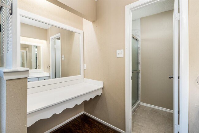 Building Photo - 9903 Cane Creek Dr