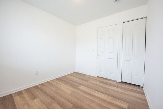 Building Photo - 3012 Larkmoor St