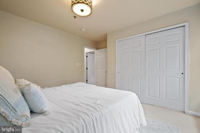 Building Photo - 7135 Huntley Creek Pl