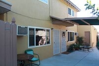 Building Photo - 925a N Cordova St
