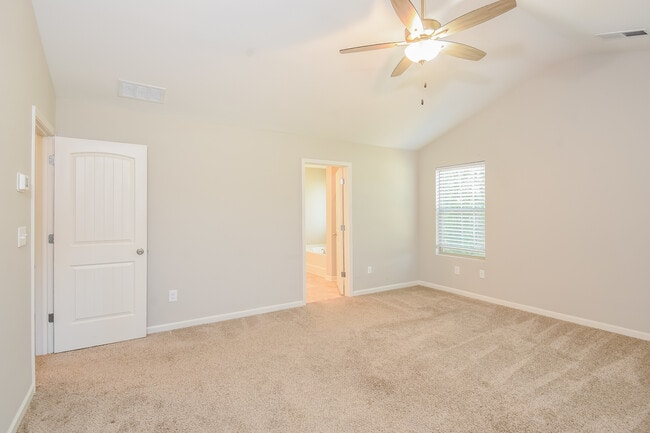 Building Photo - 203 Ajo Way