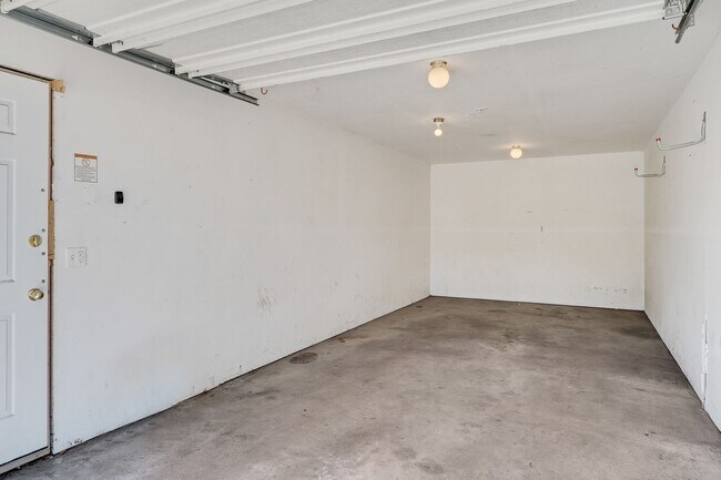 Building Photo - 2014-2020 7th St S