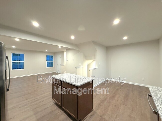 Building Photo - 7133 Capstan Ter