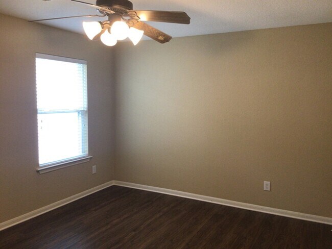 Building Photo - 1022 Yorkshire Hollow Ln