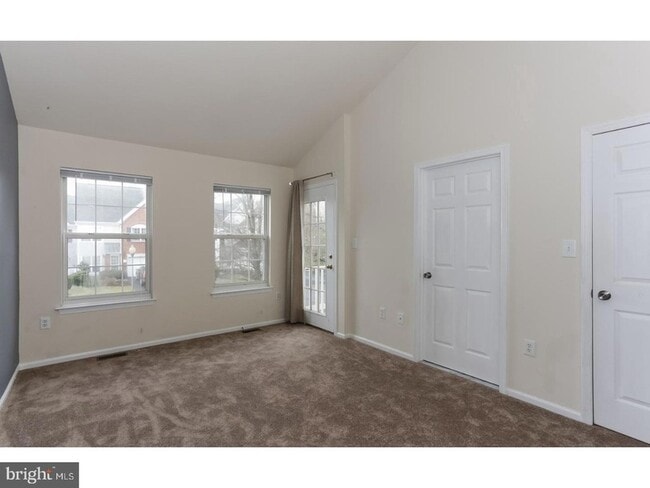 Building Photo - 206 Sandpiper Ct