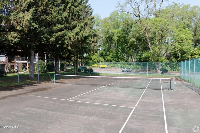 Building Photo - 2568 Western Ave