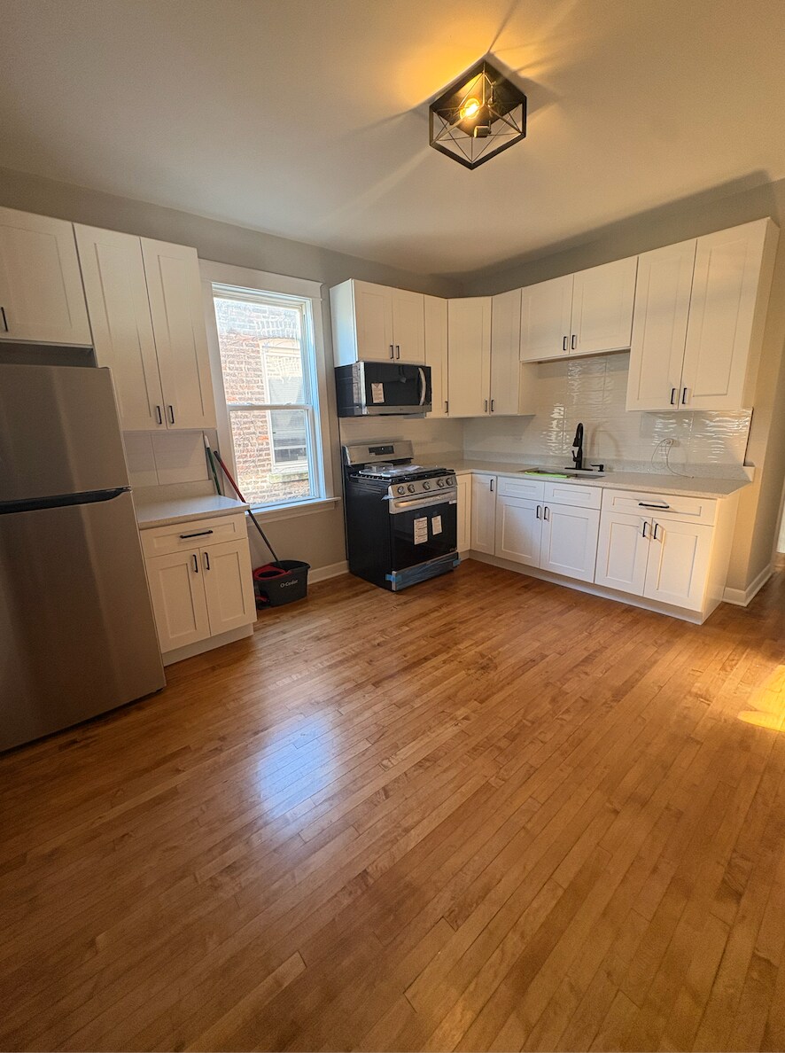 Kitchen - 2215 Elmwood Ave