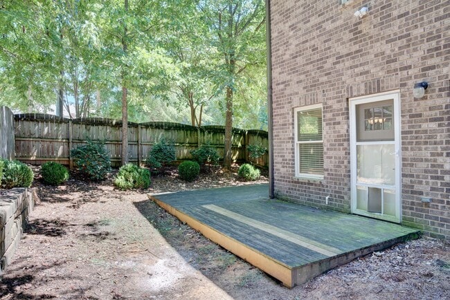 Building Photo - Heisman Villas: End Unit with Parking & Pr...