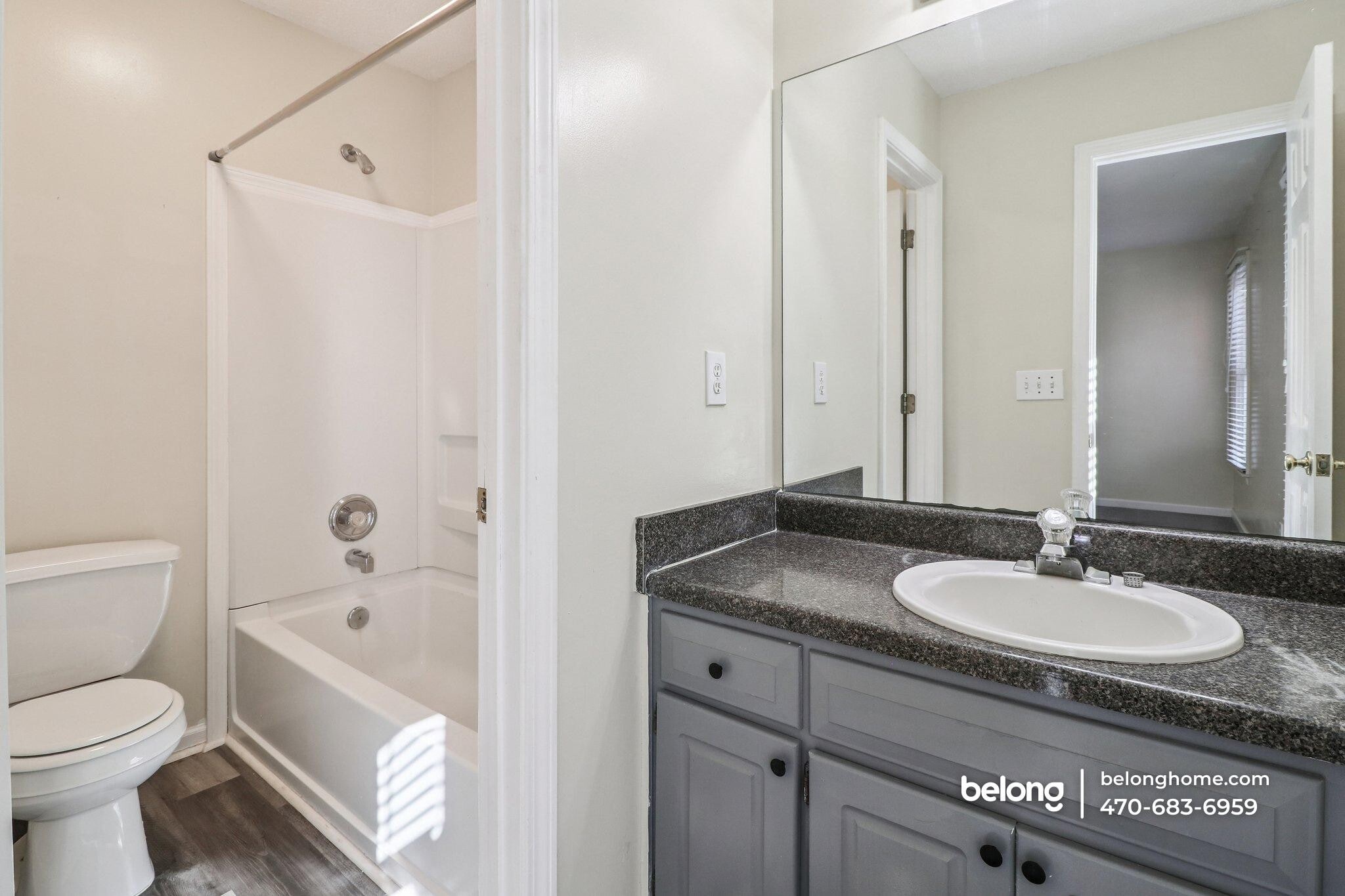 Building Photo - 8078 Woodlake Dr