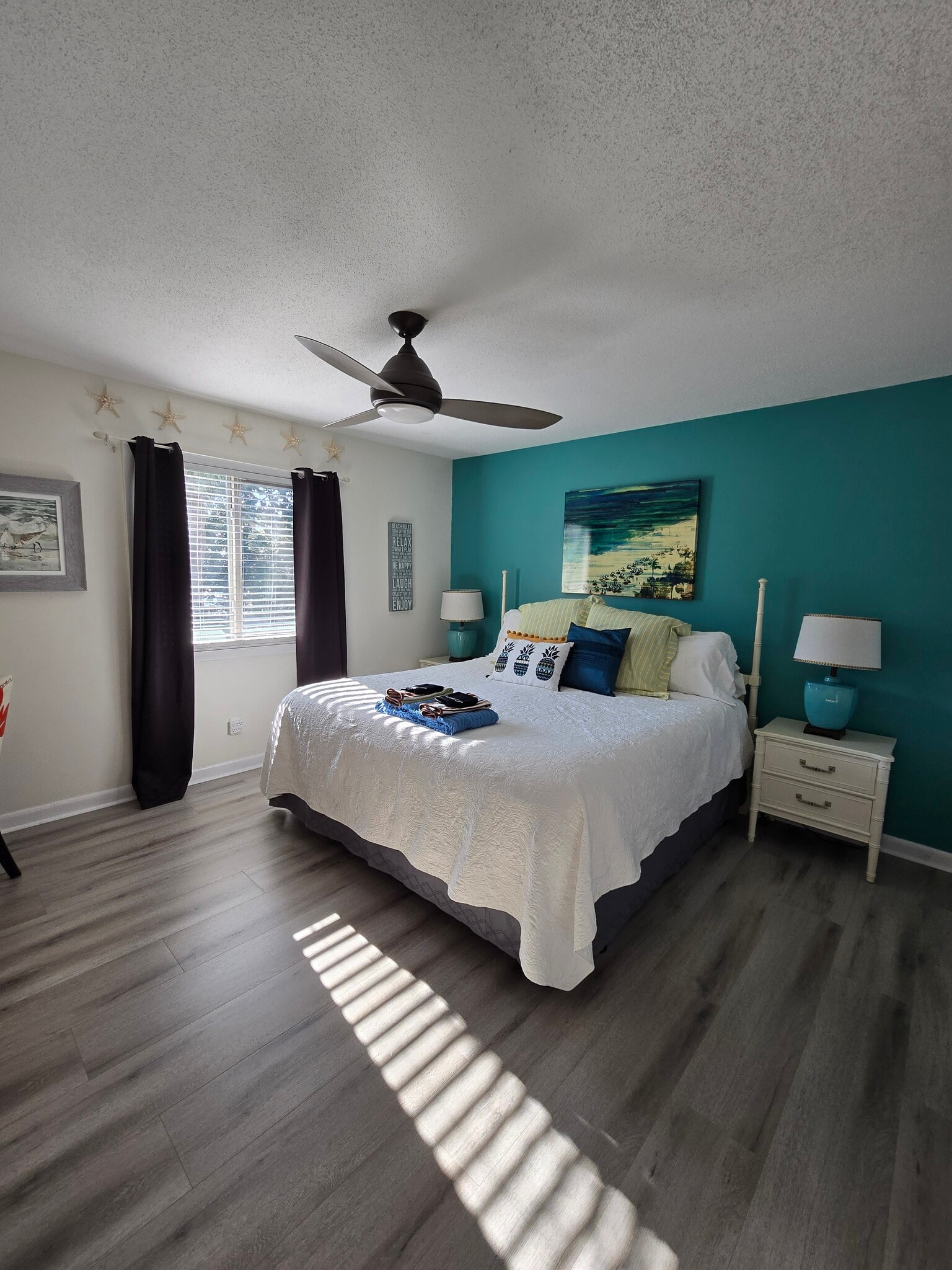 Building Photo - 32 S Forest Beach Dr