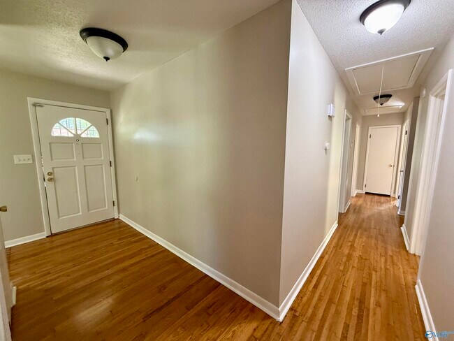 Building Photo - 12027 Chicamauga Trail SE