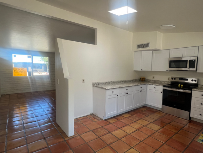 Building Photo - 7410 N Patriot Dr