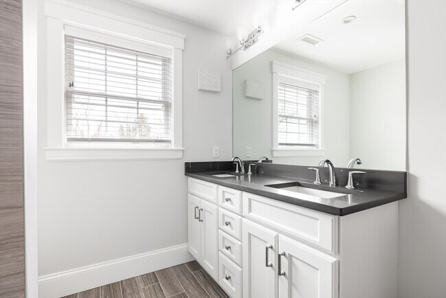 Building Photo - 53 Old Mystic St