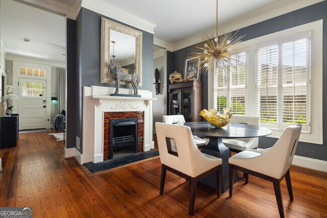 Building Photo - 28 Clay St SE