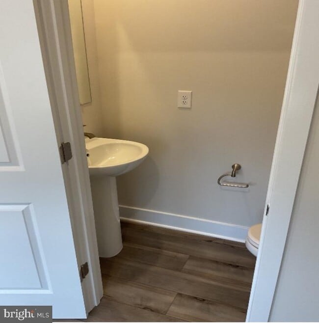 Building Photo - 2257 Marcy Dr