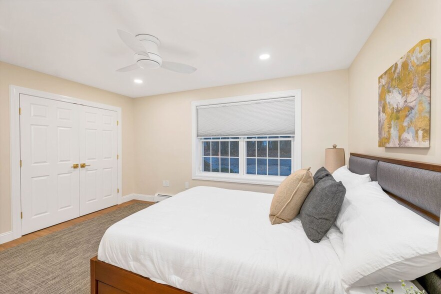 Building Photo - 50 Brookside, O3