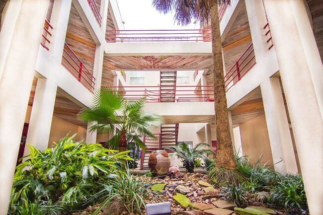 Building Photo - 1306 Marina Bay Dr