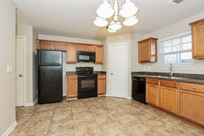 Building Photo - 8051 Logan Dr