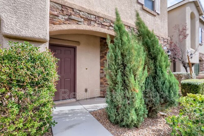 Building Photo - 9544 Alma Ridge Ave