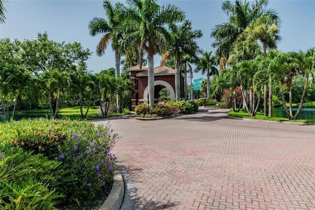 Building Photo - 10263 Gandy Blvd N